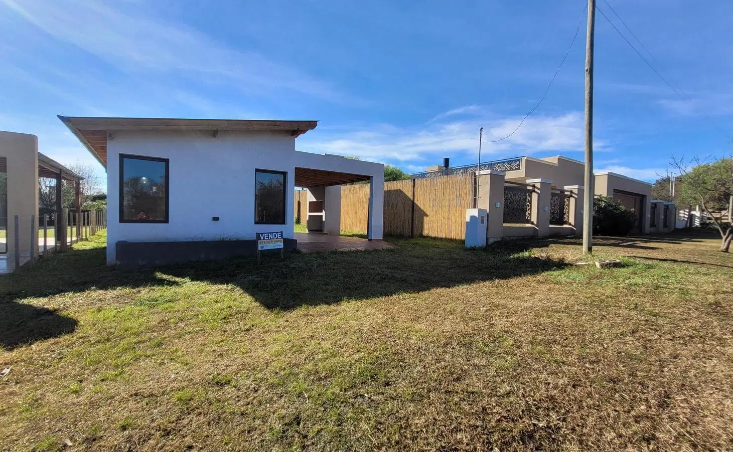 CASA | 3 AMBIENTES | A ESTRENAR | ESCRITURA INMEDIATA | GALERÍA CON ASADOR | VILLA RUMIPAL 4