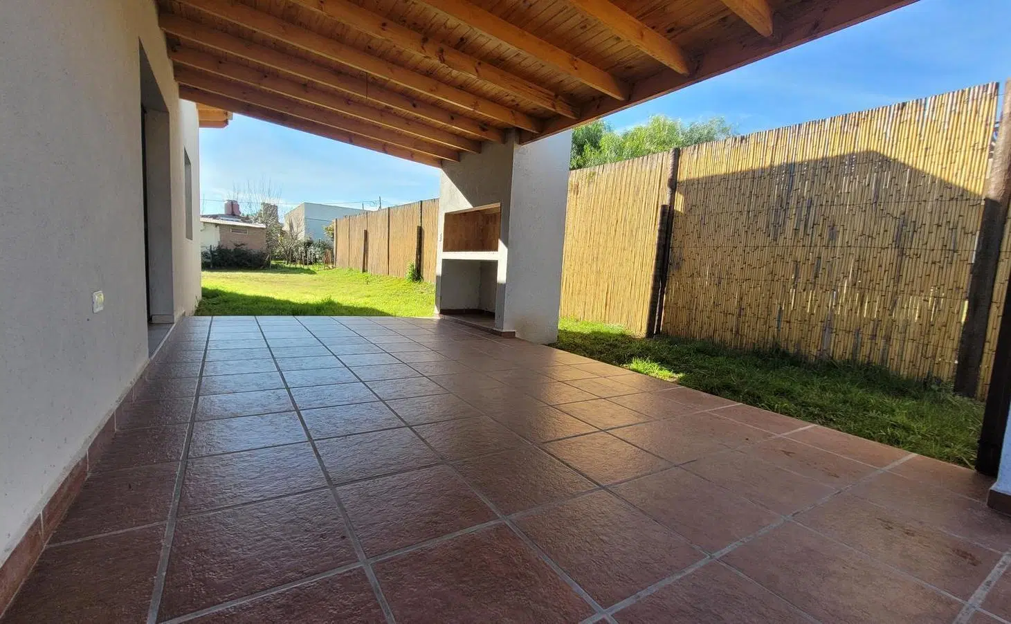 CASA | 3 AMBIENTES | A ESTRENAR | ESCRITURA INMEDIATA | GALERÍA CON ASADOR | VILLA RUMIPAL 1