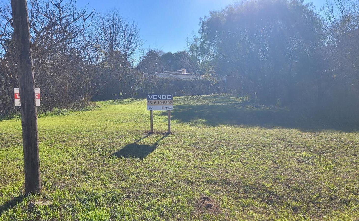 Terreno en Venta 565 m² en Villa Rumipal a 4 Cuadras del Lago