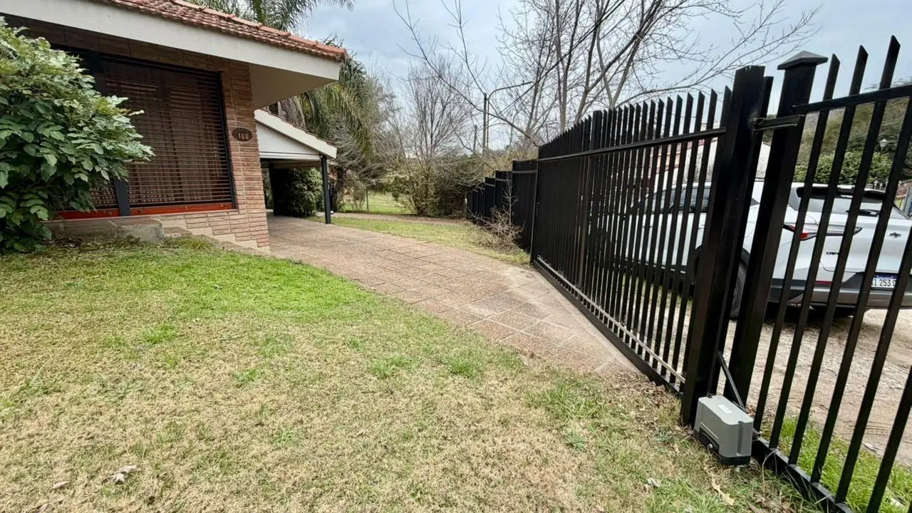Casa en venta en costa azul villa carlos paz 5