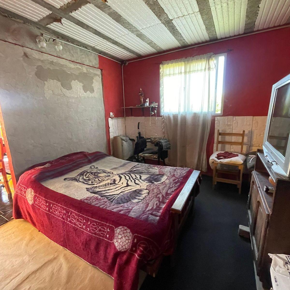 Casa Mas Departamento Ubicada en Camet Norte 5