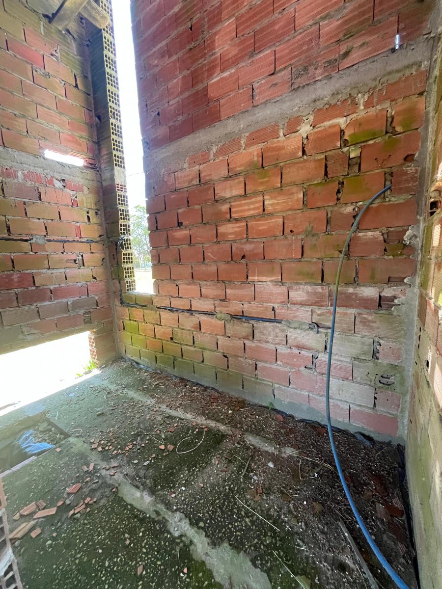 Terreno con Gran Construcción, Camet Norte 1