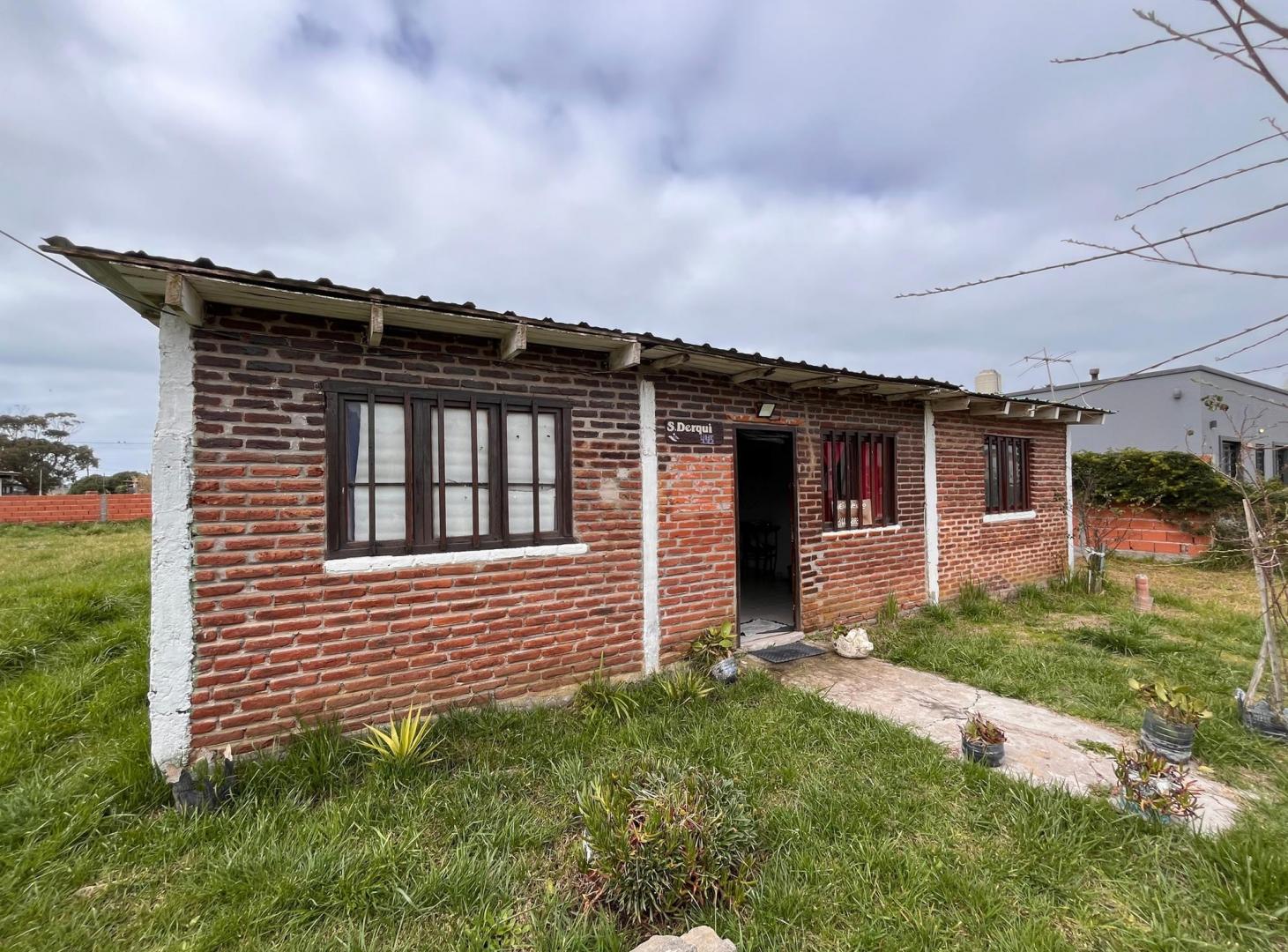 Foto de OPORTUNIDAD casa 4 ambientes en Camet Norte, imagen 2