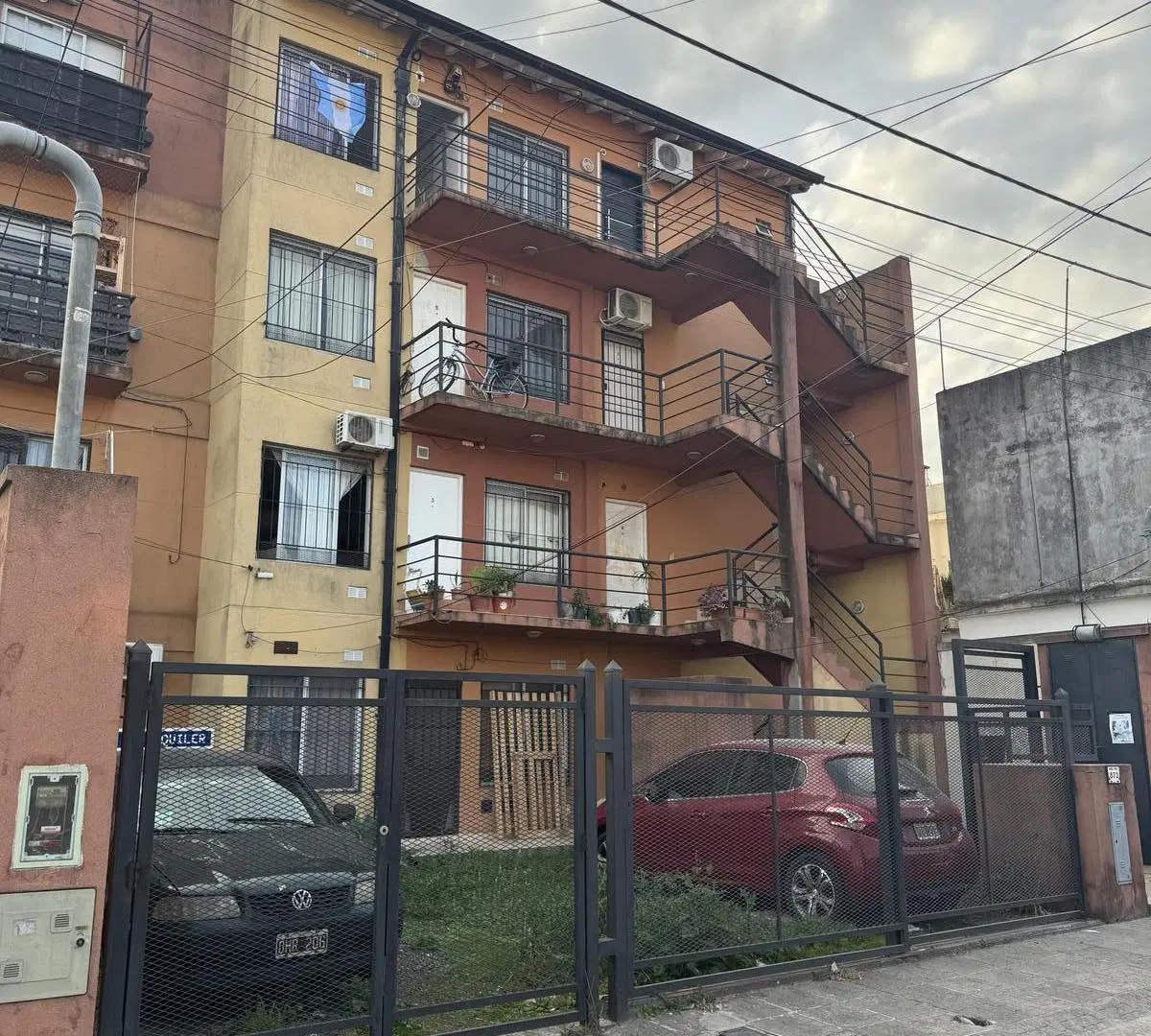 Departamento en Moron 2