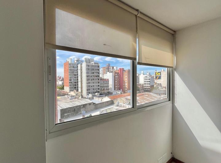 HERMOSO DEPARTAMENTO ZONA FACULTAD DE ECONOMICAS 5