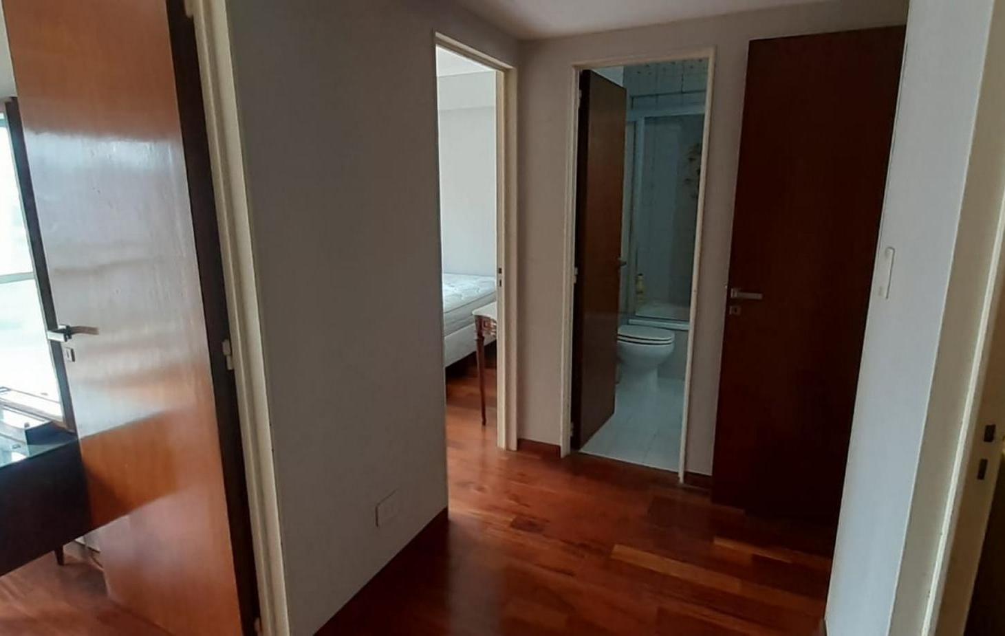 DEPARTAMENTO EN BV. OROÑO CON PATIO EXCLUSIVO Y COCHERA