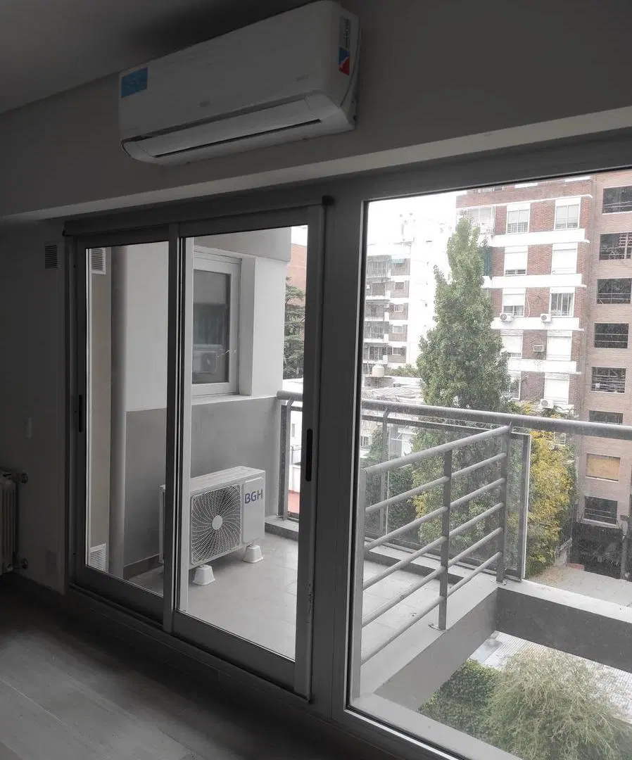 MONOAMBIENTE EN ALQUILER CON COCHERA ZONA RIO 5