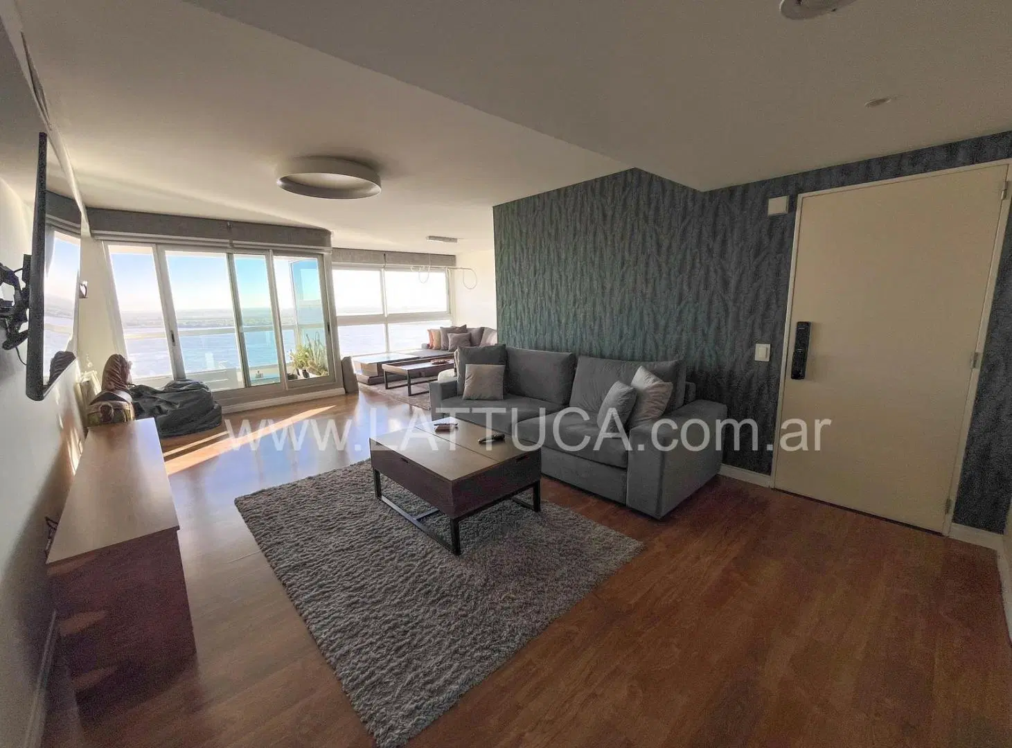 VENTA DEPARTAMENTO TORRE EMBARCADERO DOS DORMITORIOS COCHERA Y BAULERA 8