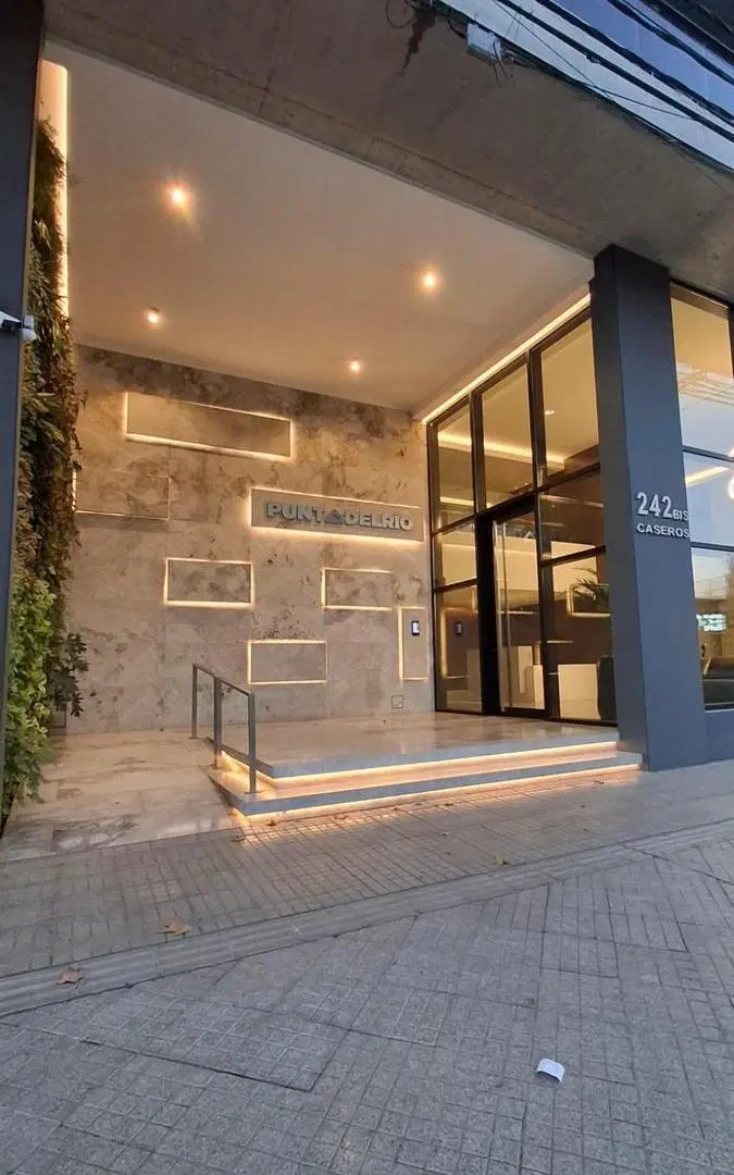 ALQUILER DEPARTAMENTO DE 1 DORMITORIO CON COCHERA REFINERIA PUERTO NORTE 2