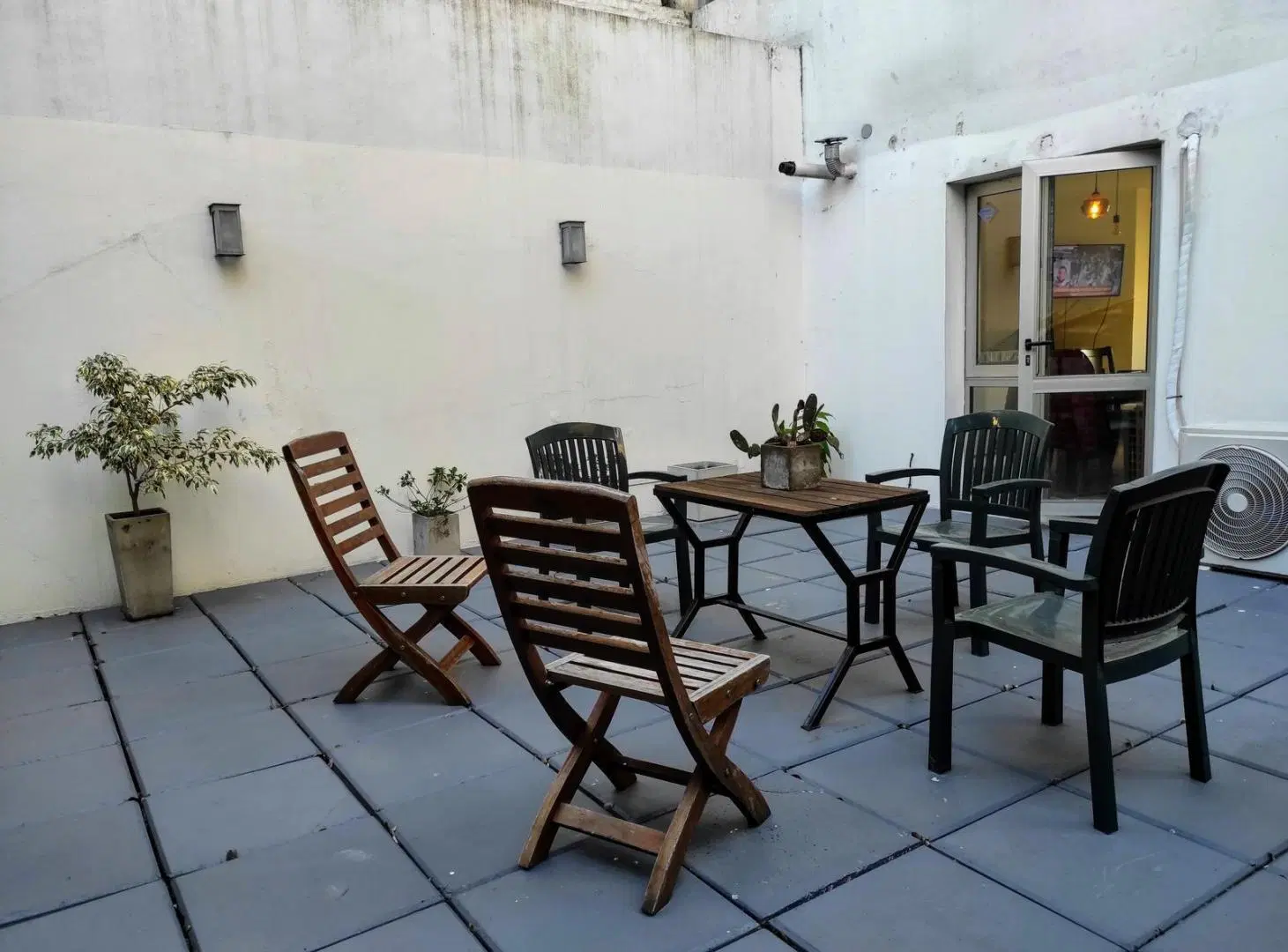 DEPARTAMENTO EN ALQUILER CON PATIO Y COCHERA - FRENTE AL RIO 4