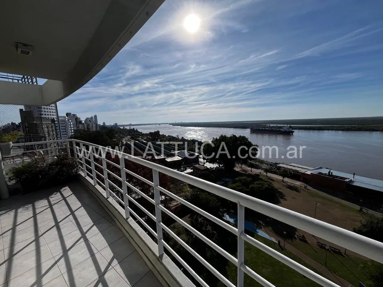 ALQUILER DEPARTAMENTO 2 DORMITORIOS FRENTE AL RIO CON COCHERA 4