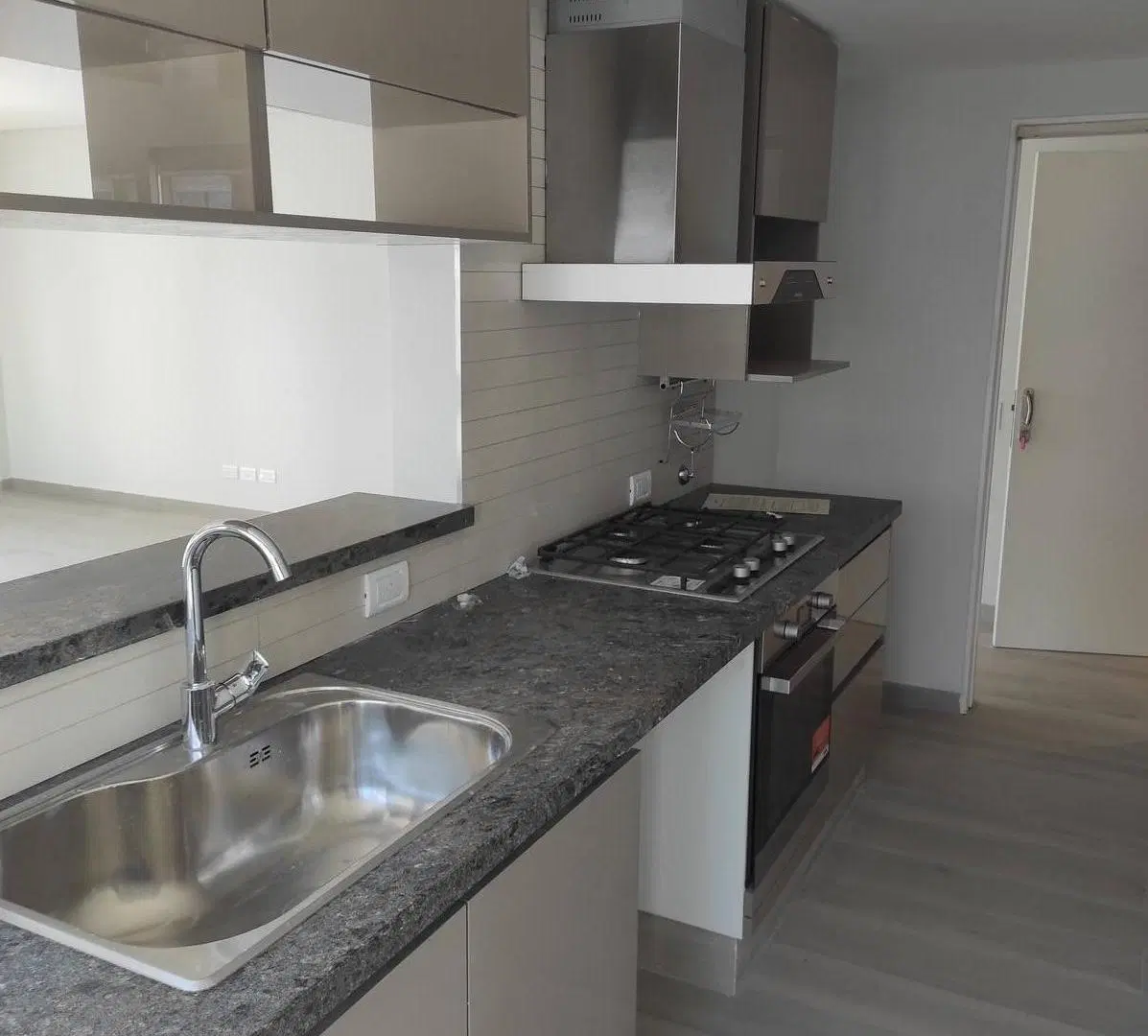 ITALIA 247 – ALQUILER DEPARTAMENTO 2 DORMITORIOS CON COCHERA 2