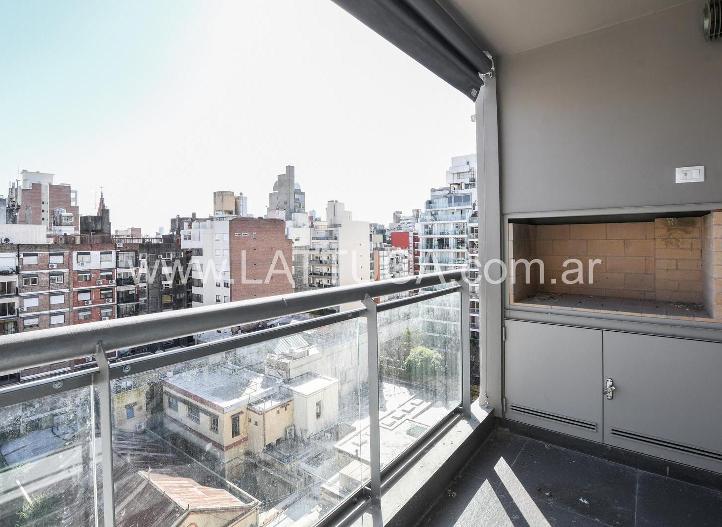 Foto de DEPARTAMENTO EN VENTA 2 DORMITORIOS CON COCHERA Y PARILLERO ZONA RIO, imagen 1