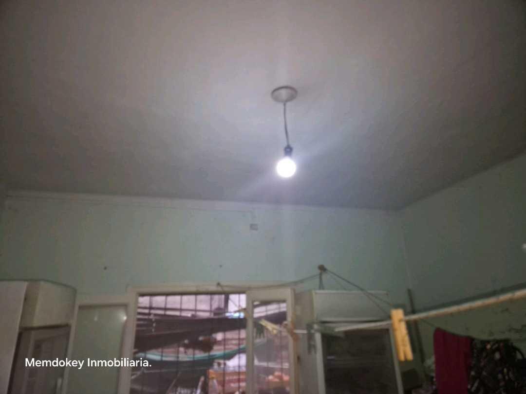 Venta de Casa Esquina con Salón Comercial - Calle Sarmiento, Rivadavia 5