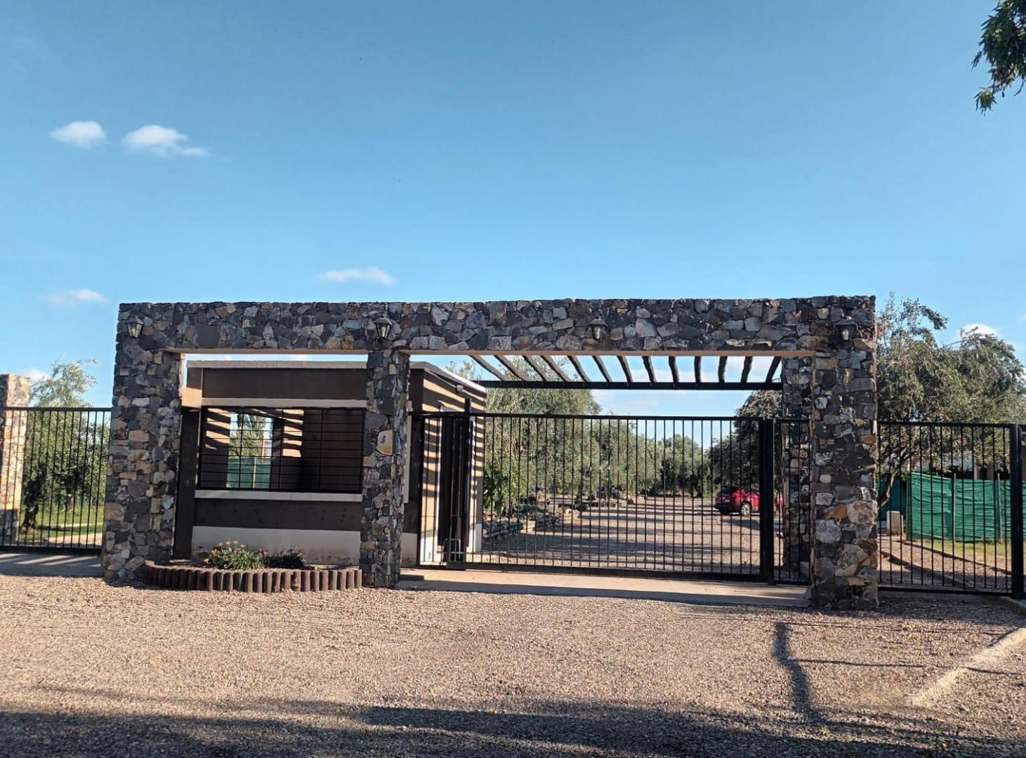 VENTA DE CASA EN OBRA GRUESA B° PRIVADO OLIVOS DE FURLOTTI- LULUNTA, MAIPÚ.