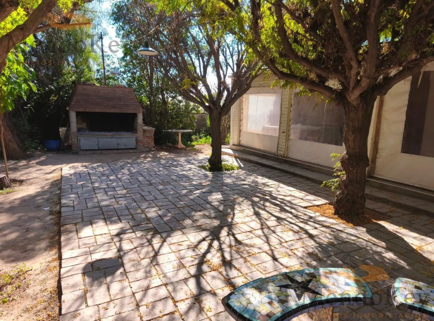 VENTA DE HERMOSA CASA CON PISCINA Y GRAN PARQUIZADO- PEDRIEL, LUJÁN DE CUYO 5