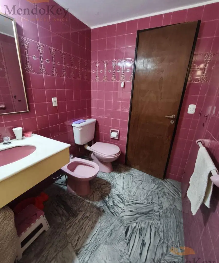 VENTA DE HERMOSO DPTO (A media cuadra Plaza Independencia)-EN CORAZÓN DE CIUDAD DE MENDOZA 3