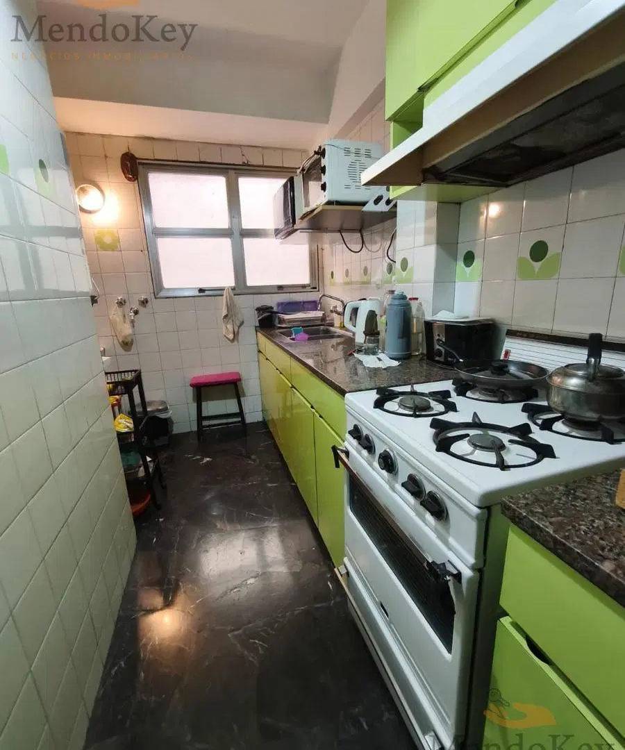 VENTA DE HERMOSO DPTO (A media cuadra Plaza Independencia)-EN CORAZÓN DE CIUDAD DE MENDOZA 2