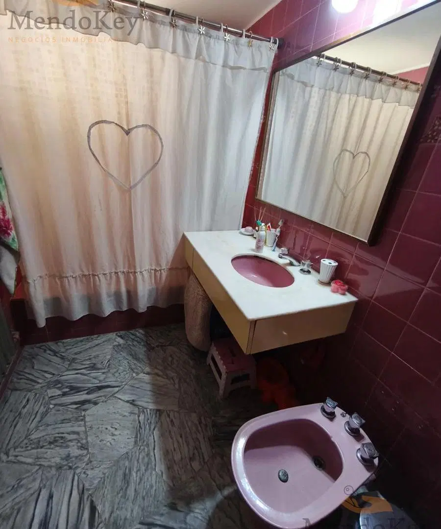 VENTA DE HERMOSO DPTO (A media cuadra Plaza Independencia)-EN CORAZÓN DE CIUDAD DE MENDOZA 5