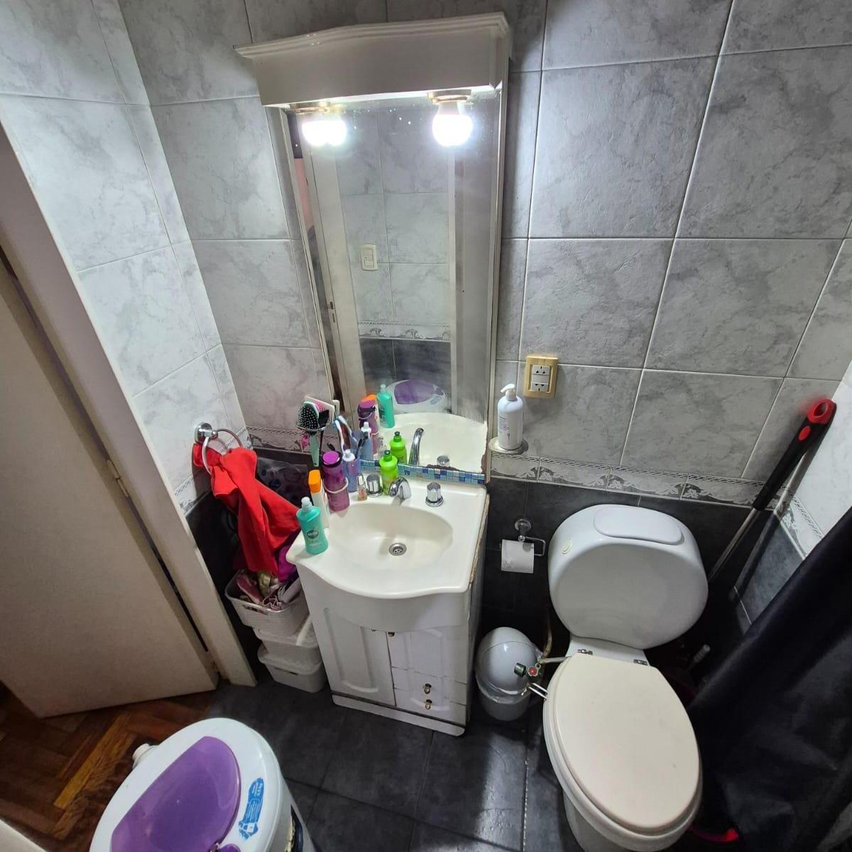 RETASADO! VENTA DEPTO 2 AMB CON EXCELENTE UBICACION
