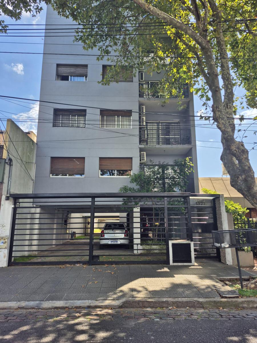 OLIVOS CENTRO COMERCIAL - VENTA DEPTO 3 AMB EN DUPLEX C/ 2 COCH-BAJO DE PRECIO !