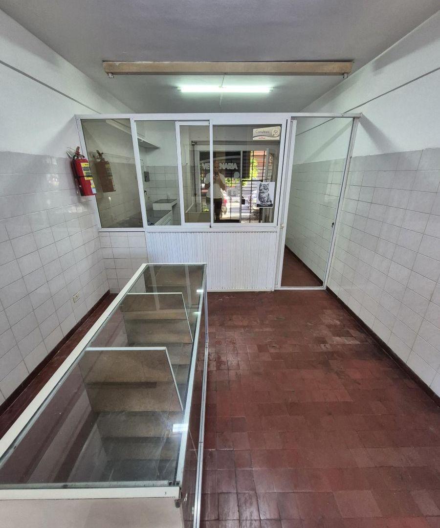 Foto de OLIVOS - ALQUILER LOCAL A METROS AV MAIPU, imagen 3