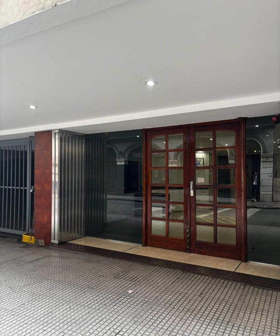 Foto de SAN NICOLAS - VENTA MONOAMBIENTE 2 CUADRAS AV 9 DE JULIO, imagen 1
