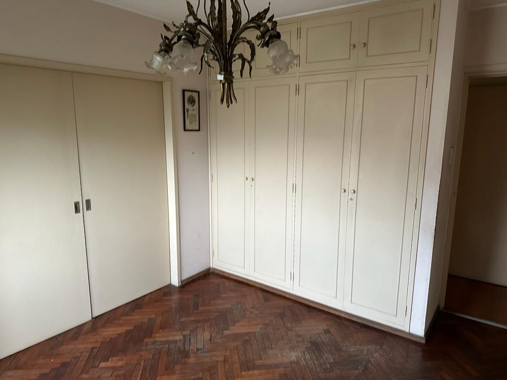 Presidente Roca 692 - Venta - Departamento 3 Dorm. 3