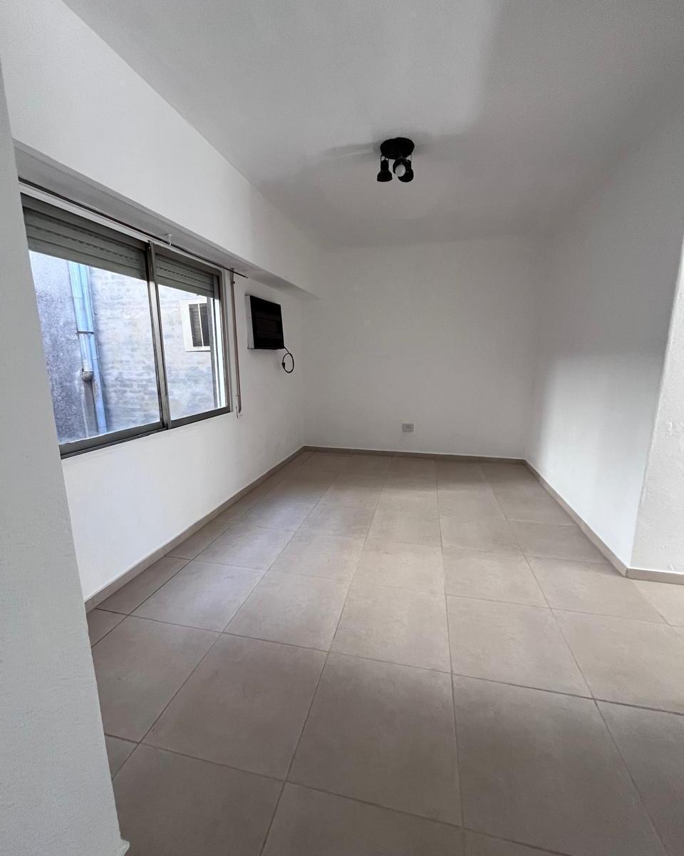 Av Francia 827 - Venta - Departamento 1 Dormitorio 4