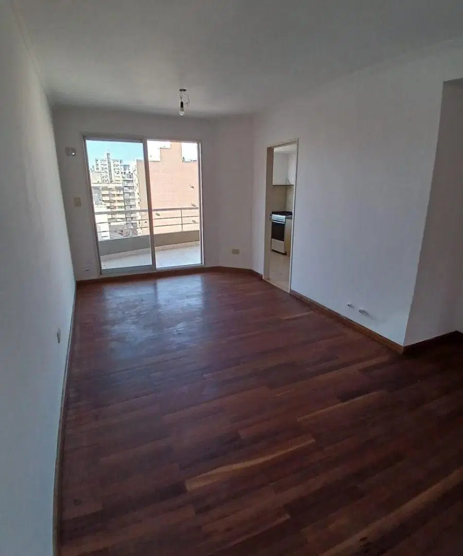 Departamento de un dormitorio con amplio balcón 1