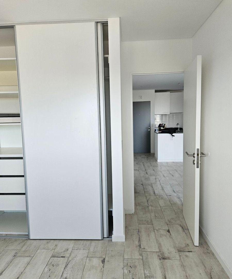 Foto de Alquiler departamento 1 Dormitorio - Frente - 3 de Febrero 3654, imagen 2