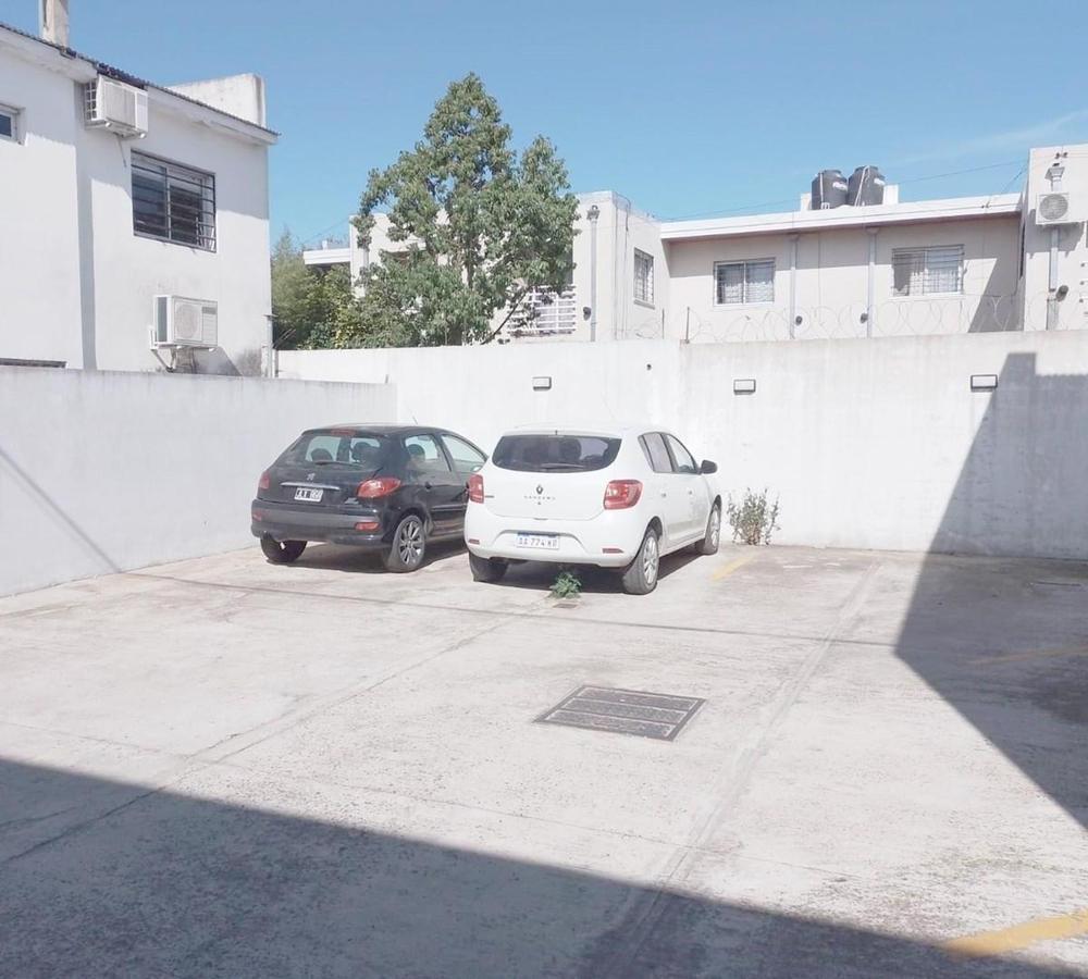 Departamento Dúplex en Venta en Berazategui, G. B. a. Zona Sur, Argentina 2