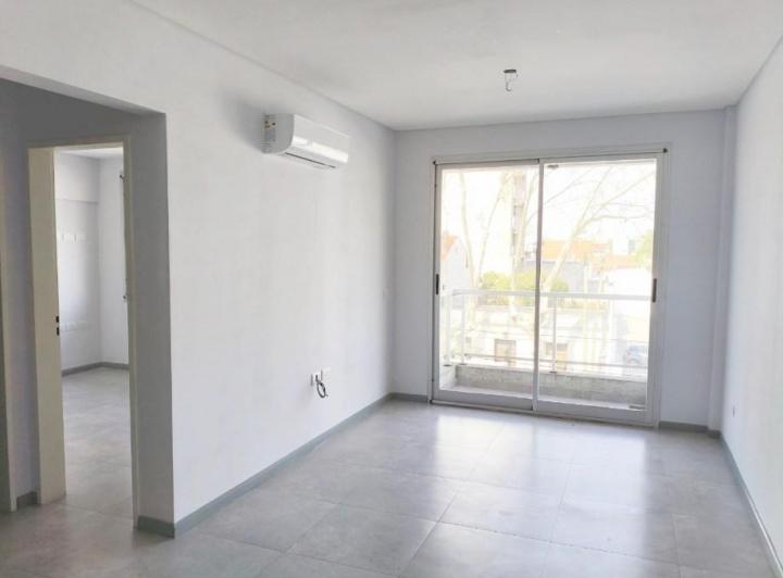 Departamento electrico de 2 Ambientes en Alquiler excelente ubicacion de Quilmes 4