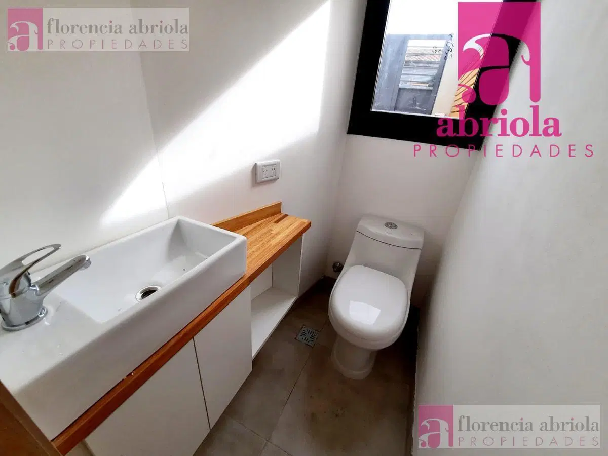 Departamento tipo casa a estrenar 2 ambientes con garage, parrilla, 2 baños - Quilmes 3