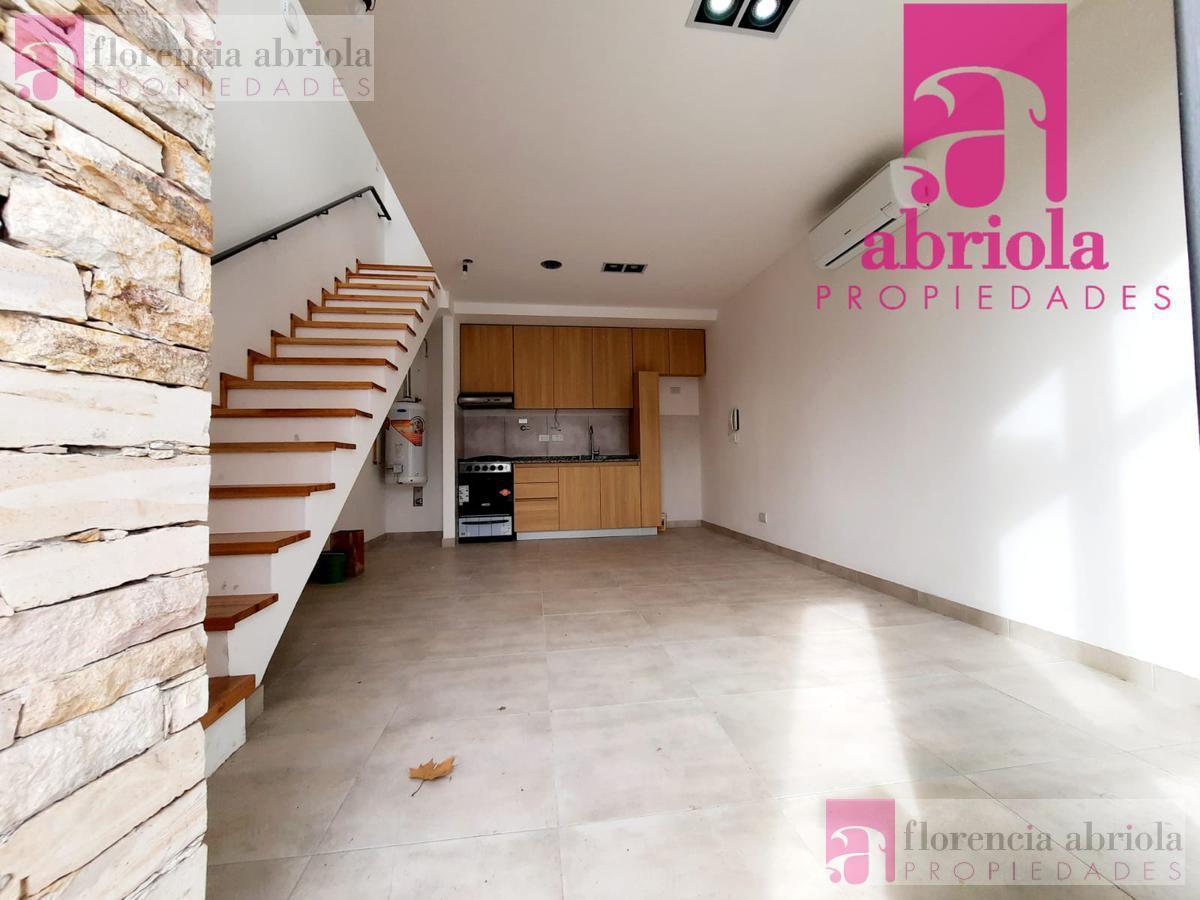 Departamento tipo casa a estrenar 2 ambientes con garage, parrilla, 2 baños - Quilmes