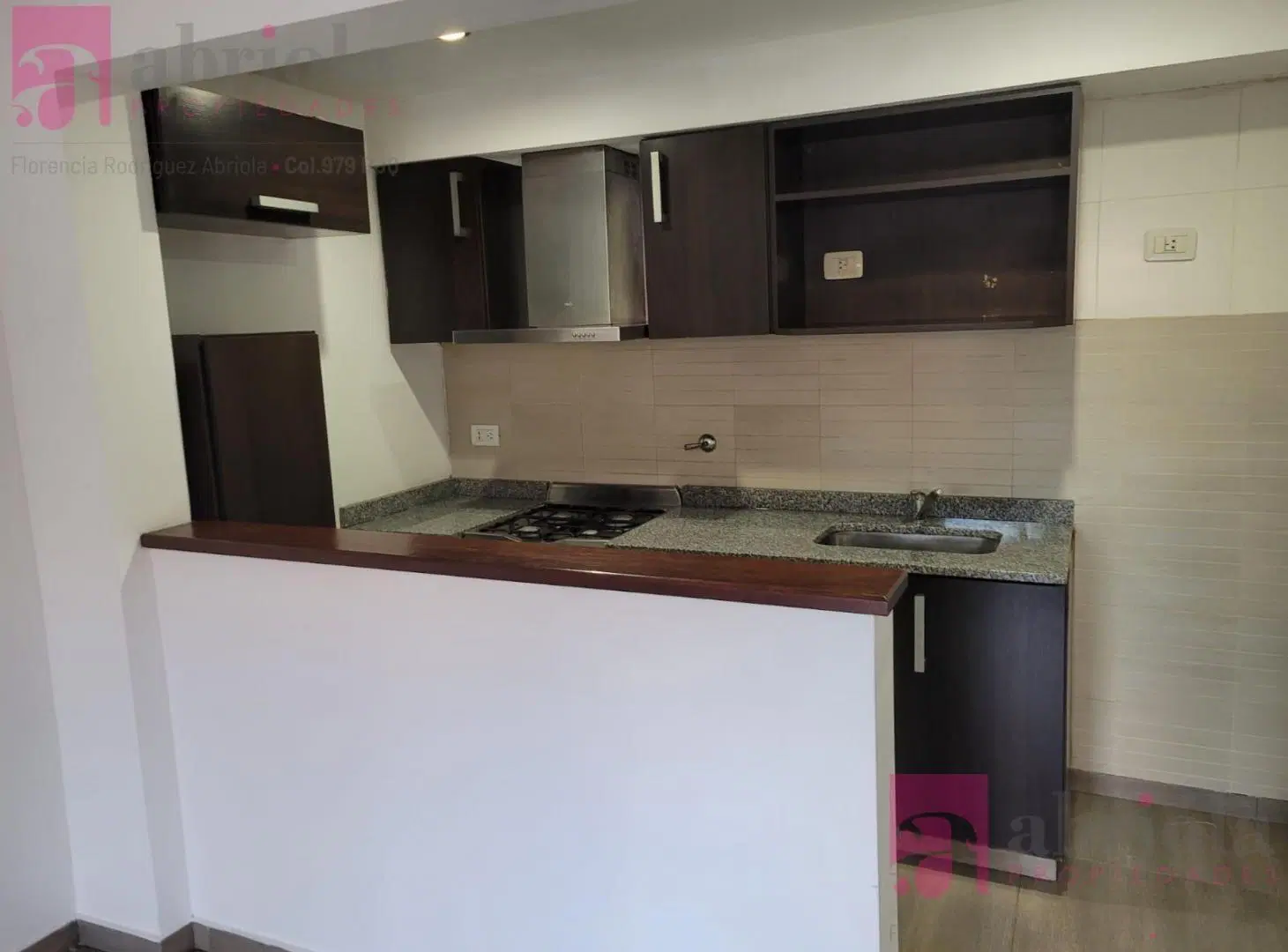 Departamento Triplex en Venta en Bernal, Quilmes, G.B.A. Zona Sur 2