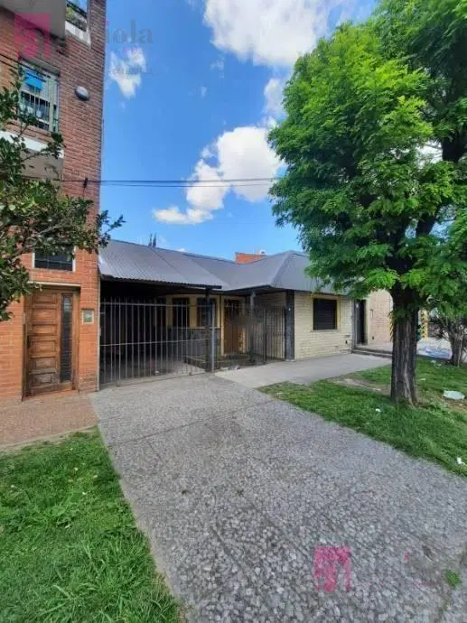 Casa en venta en Quilmes Oeste 3