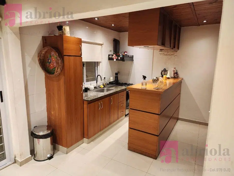 Casa en venta en Ezpeleta Este 5