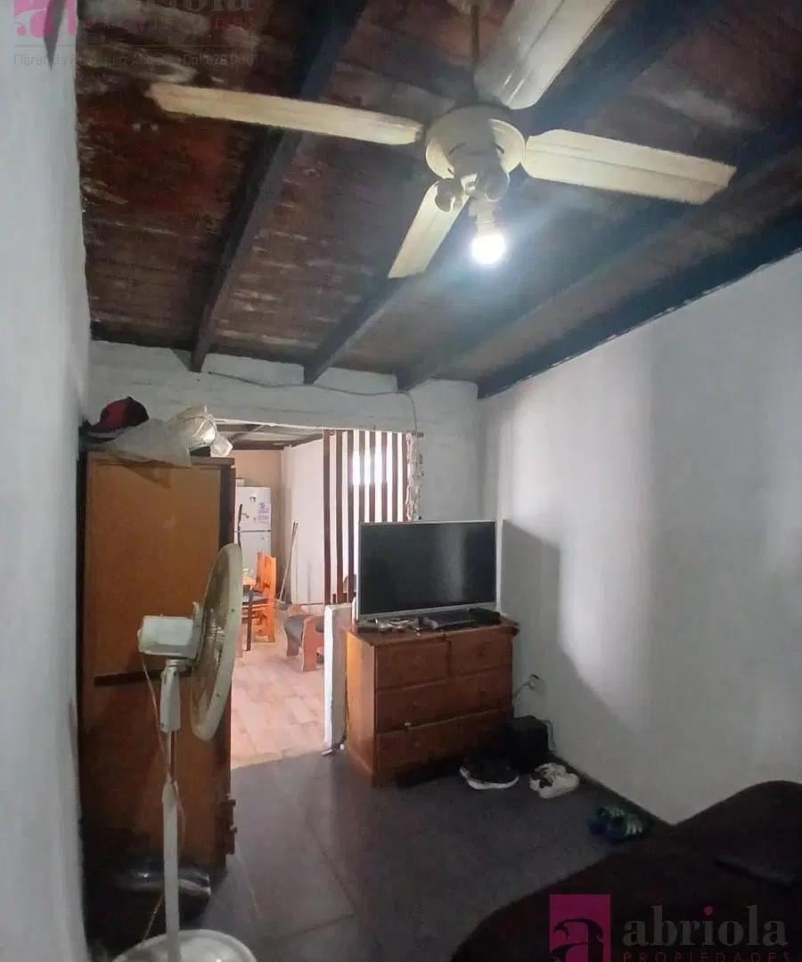 Casa en venta en Quilmes Oeste 2