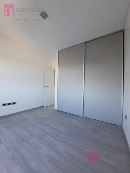 Departamento de 2 Ambientes a estrenar, excelente ubicacion de Quilmes 4
