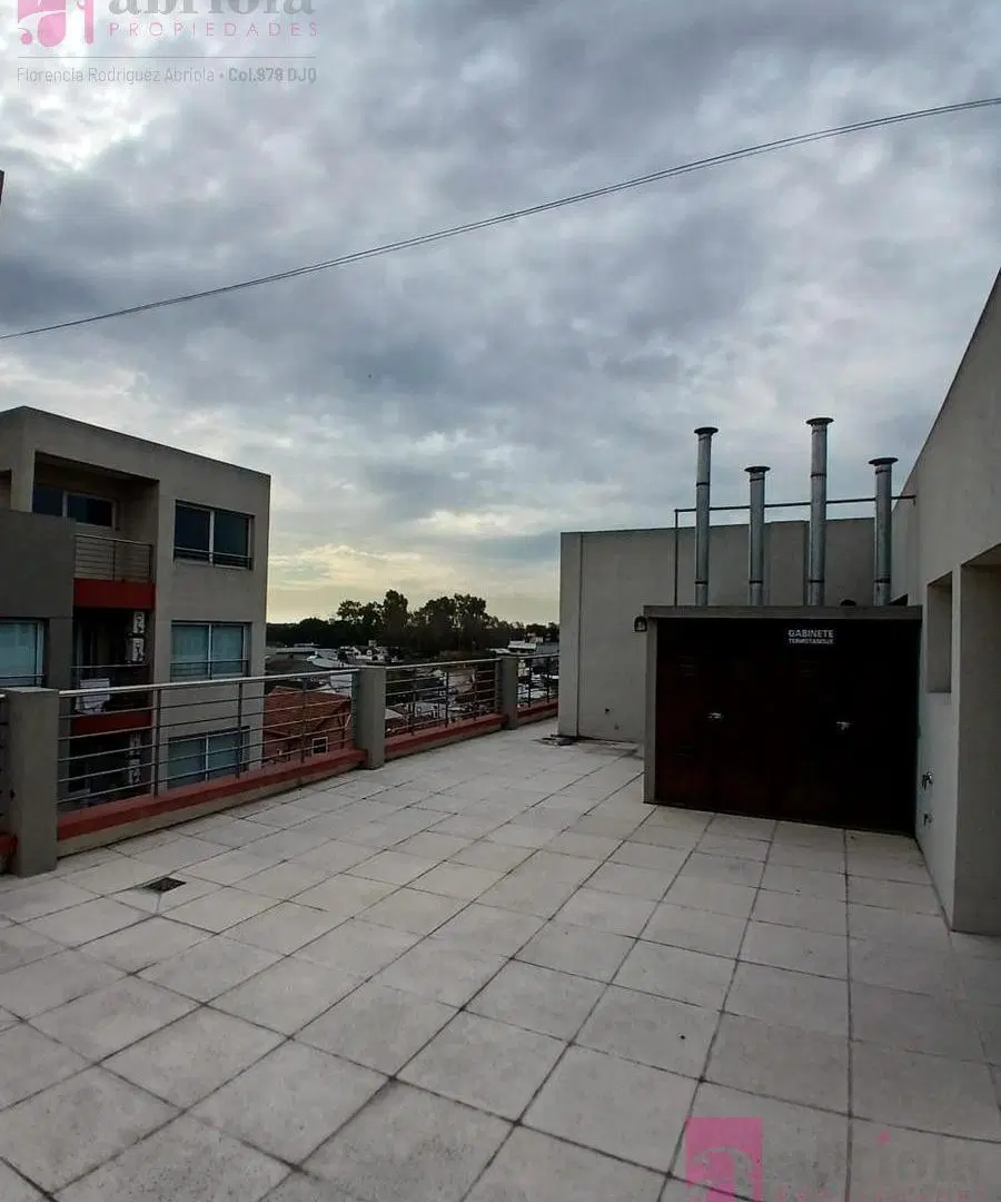 Monoambiente en venta en Bernal 3