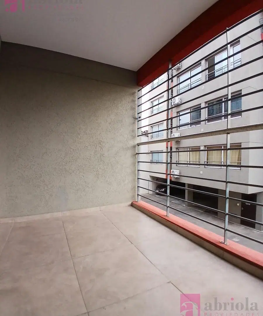 Monoambiente en venta en Bernal 5