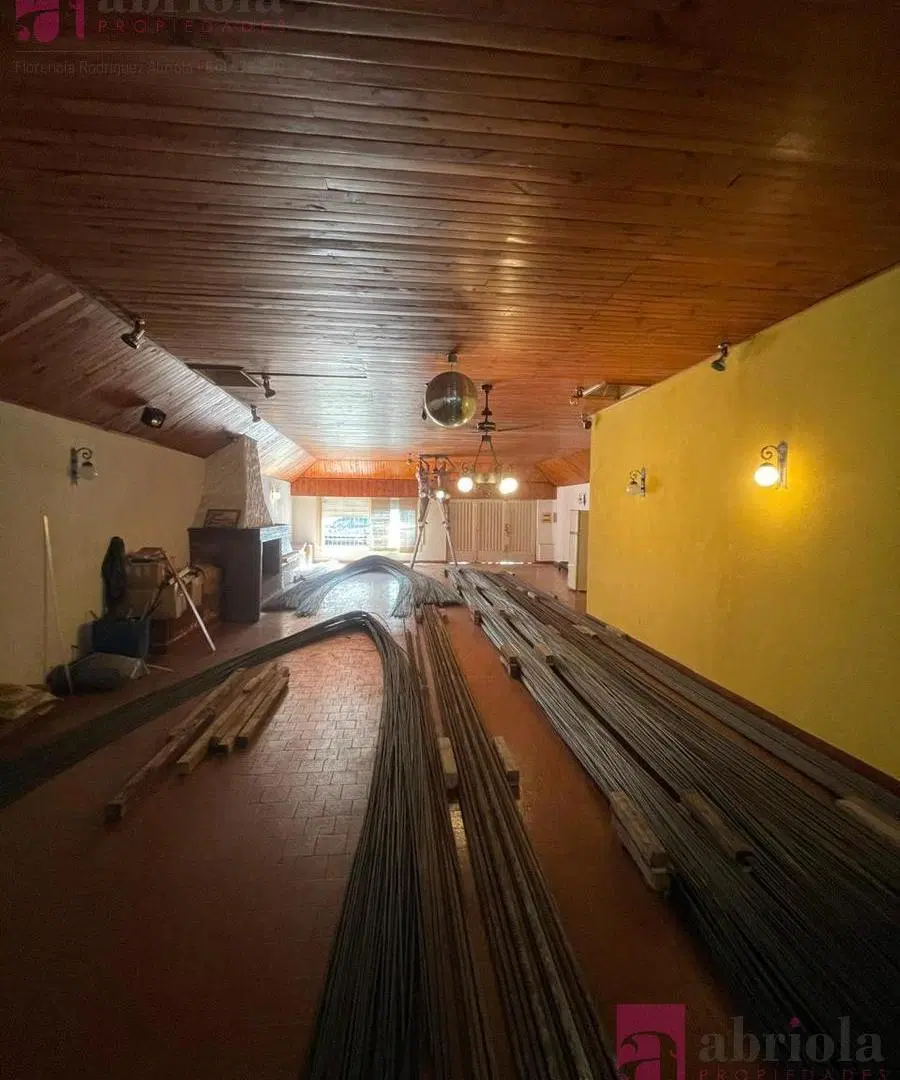 Local en venta en Quilmes Oeste 5