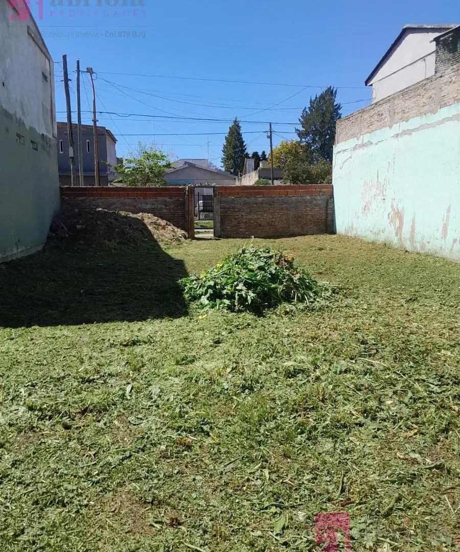 Terreno en venta en Villa La Florida 5