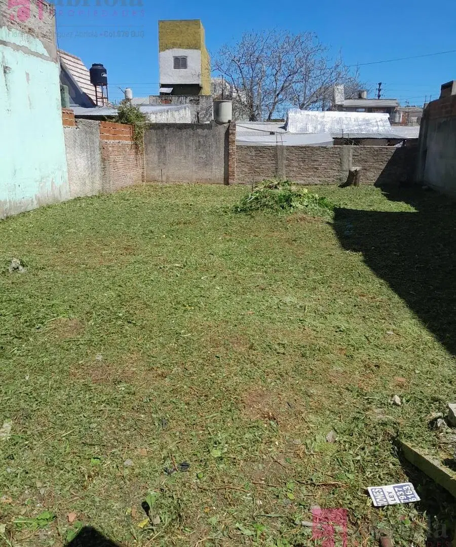 Terreno en venta en Villa La Florida 3