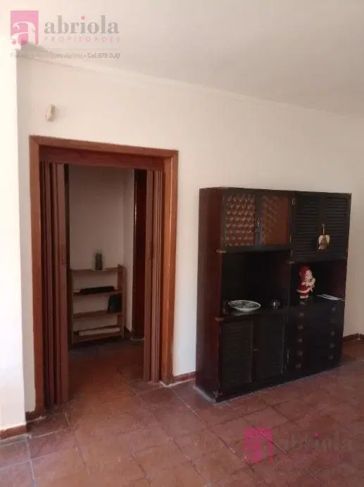 Casa de 4 Ambientes en Venta, excelente ubicacion de Quilmes Este ..!!! 1