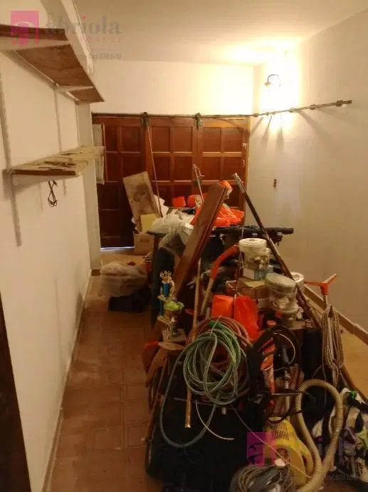 Casa de 4 Ambientes en Venta, excelente ubicacion de Quilmes Este ..!!! 2