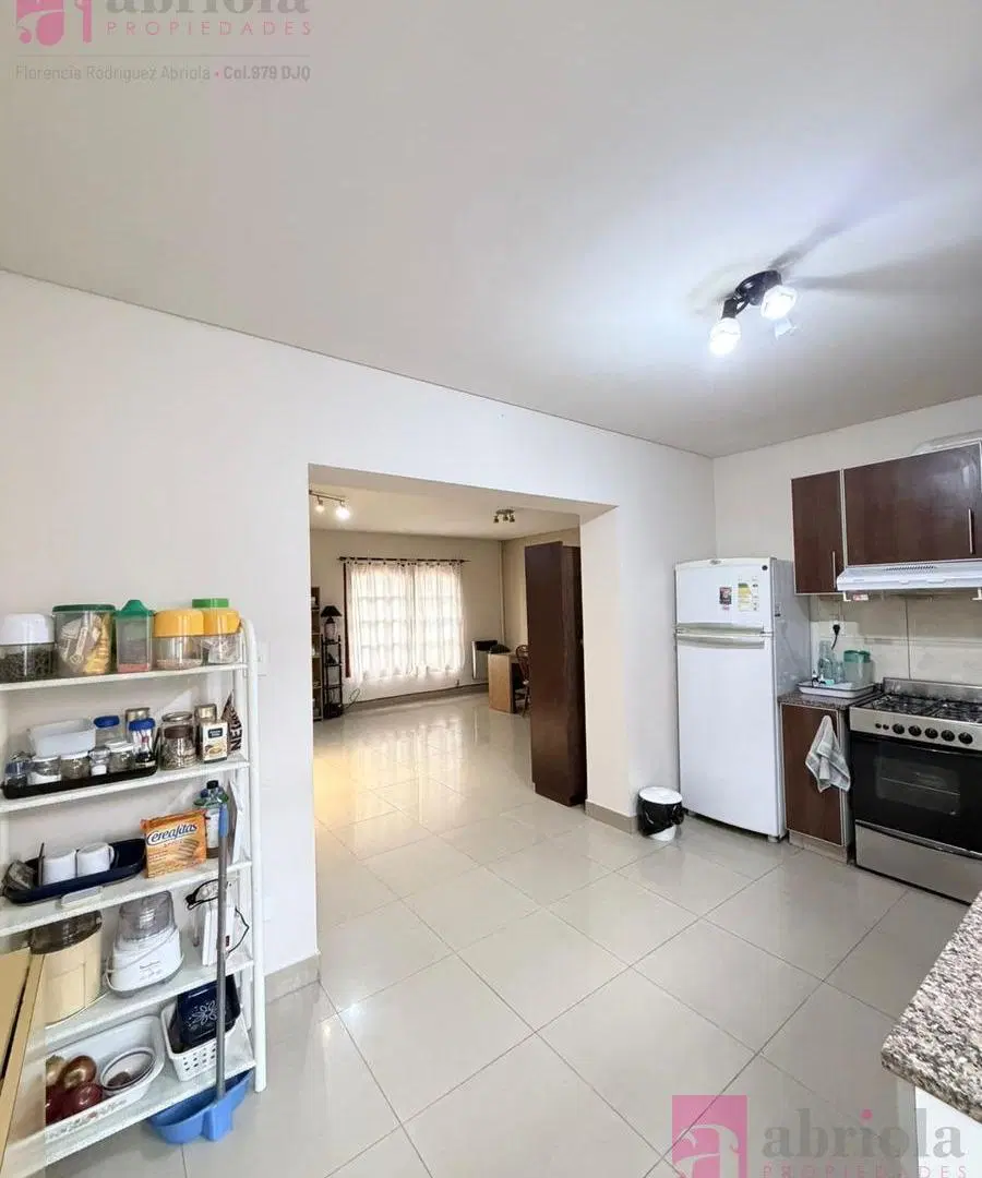 Casa PH en alquiler en Quilmes 2