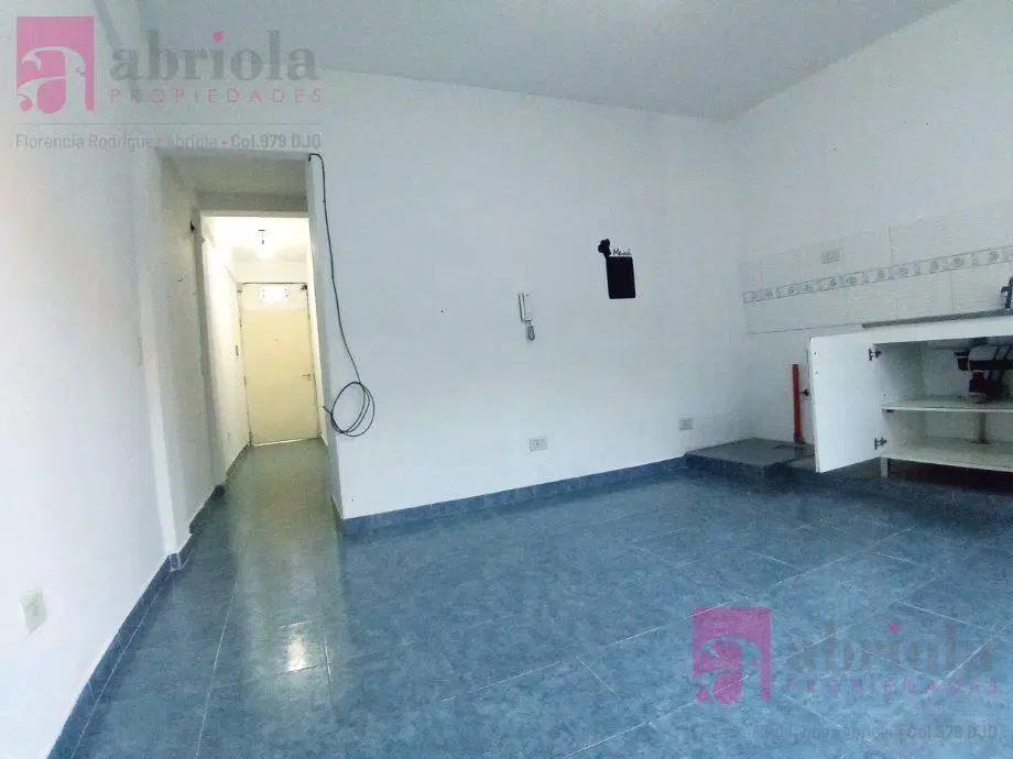 Departamento de 2 Ambientes en Alquiler en Quilmes Este 3