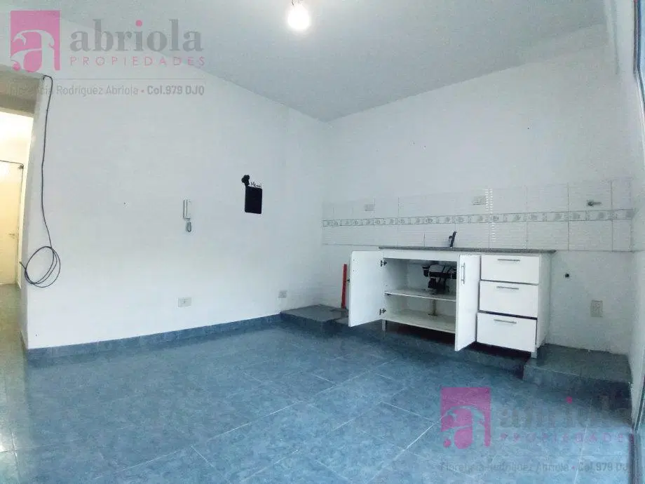 Departamento de 2 Ambientes en Alquiler en Quilmes Este 2